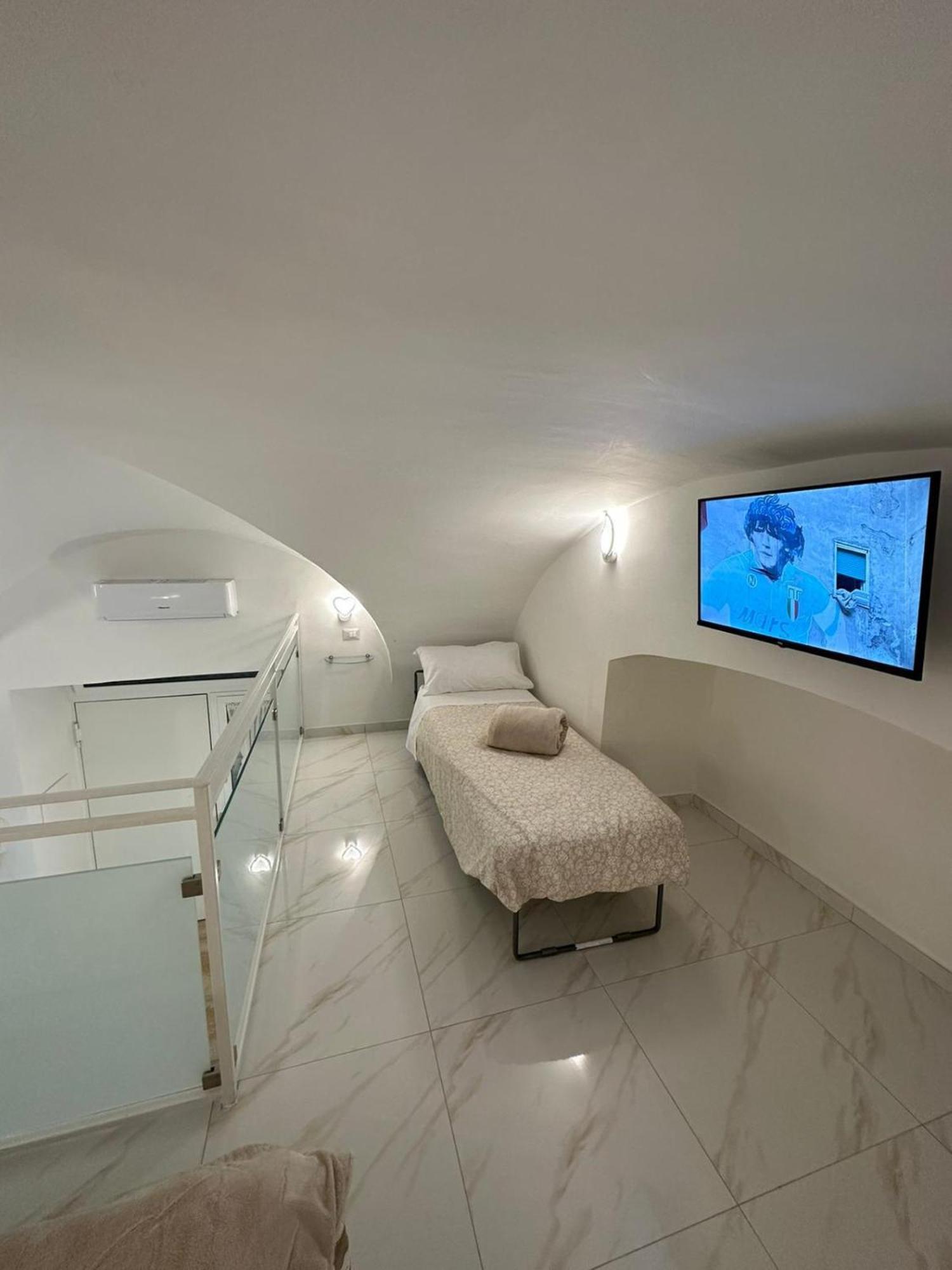 Dimora Nei Quartieri Spagnoli Neapel Exterior foto